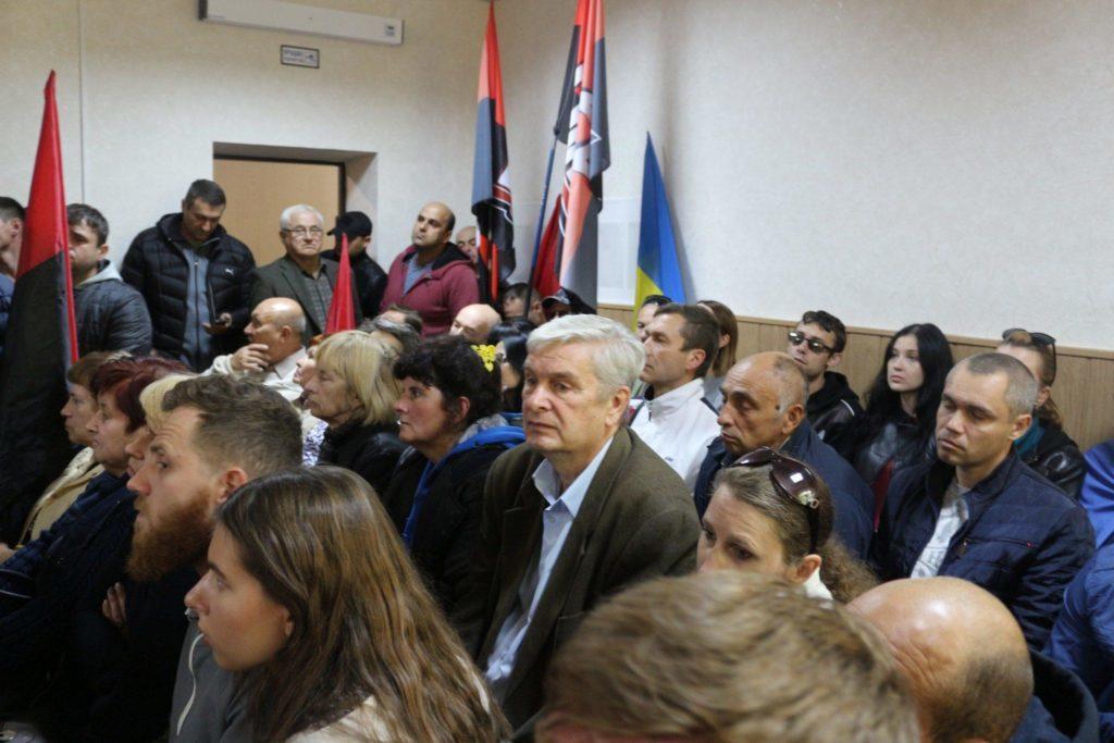 Апелляционный суд Донецкой области оставил славянского активиста под домашним арестом 4