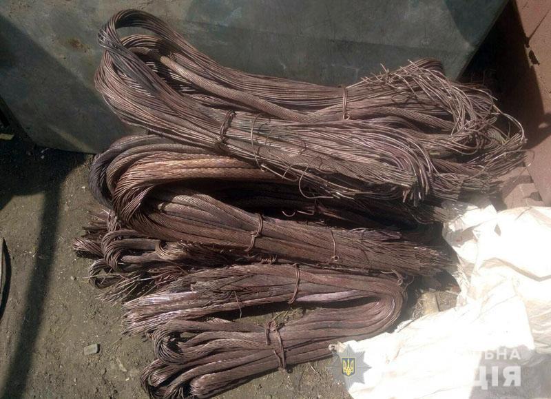 В Маріуполі чоловіки намагались вкрасти кабелів на 2 мільйони гривень 2