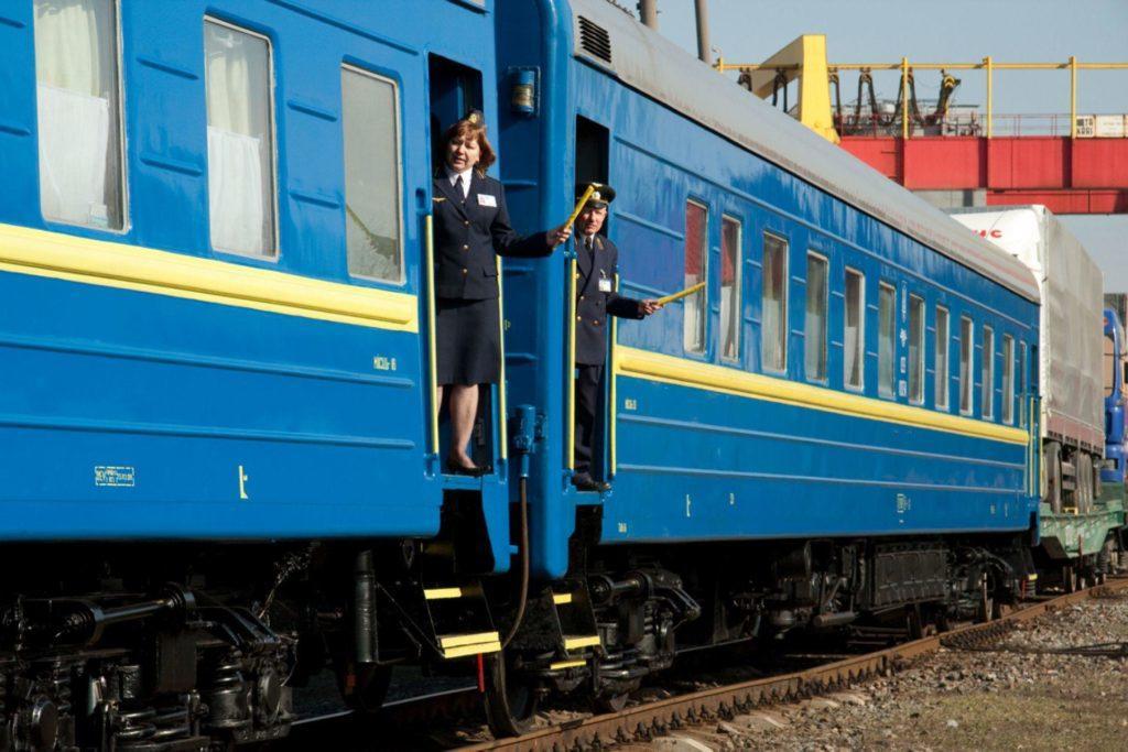 Пассажирский поезд Киев — Лисичанск вернется на маршрут