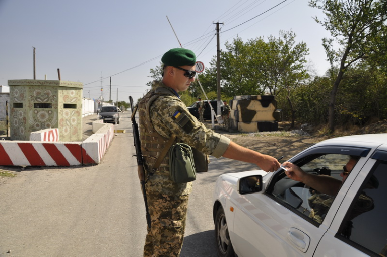 На КПВВ “Новотроїцьке” розпочалася реконструкція