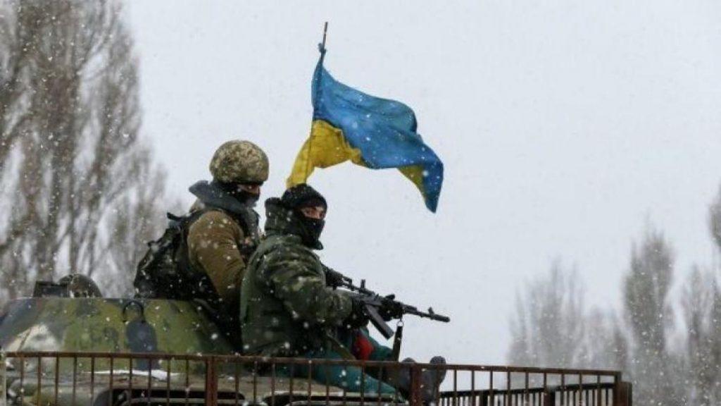 Боевики били из минометов по украинским позициям. Трех бойцов ВСУ ранило, — Штаб ООС