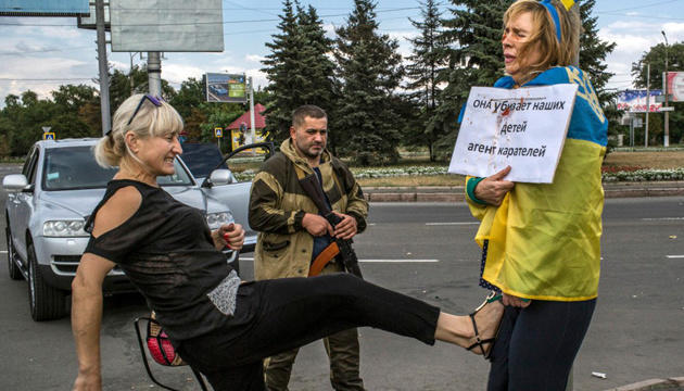 Волонтеров Донецкой области отметили на всеукраинском уровне 1