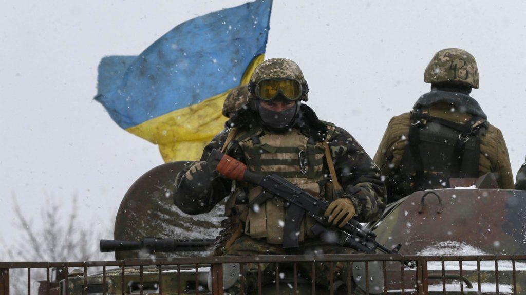 По украинским позициям “работали” снайперы, тяжелое оружие и минометы. Один боец ​​ВСУ погиб, — Штаб ООС