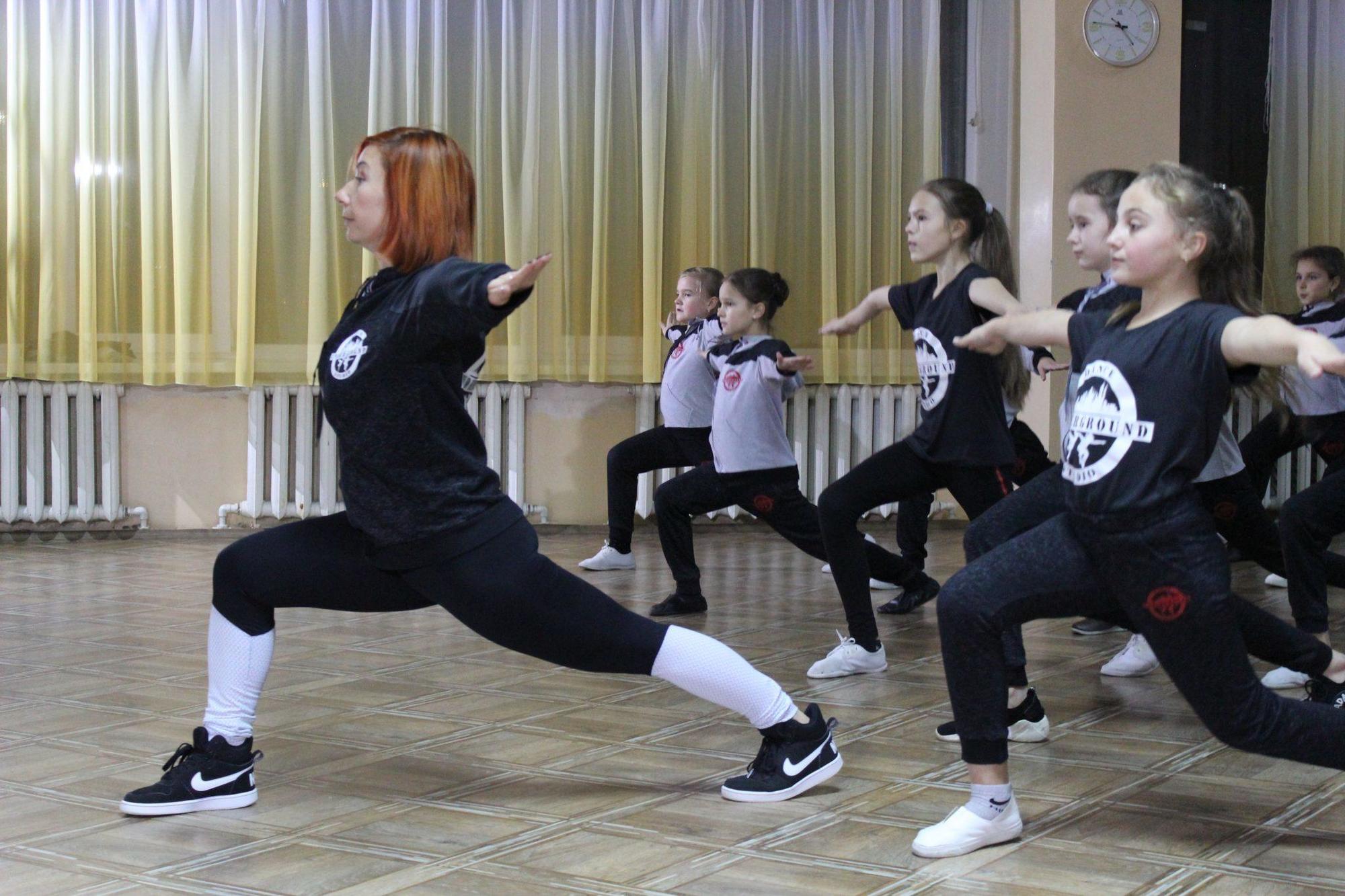 Каждое выступление – уже победа. Как в Волновахе Донецкой области появился собственный успешный шоу-балет 8
