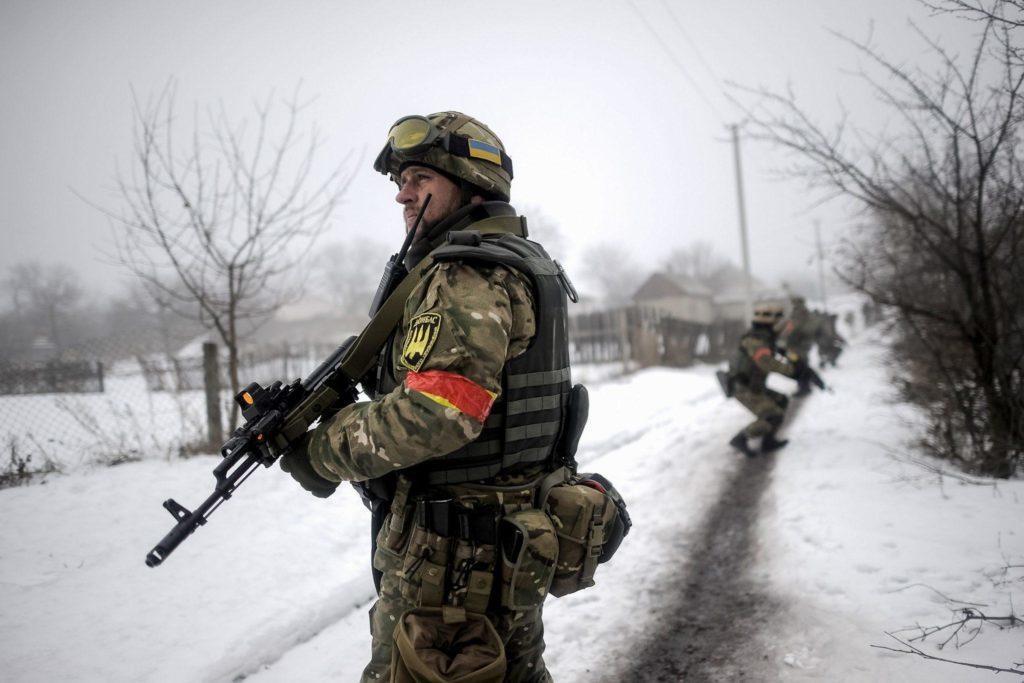 Боевики били из артиллерии по позициям ВСУ. 1 украинский военный ранен, — Штаб ООС
