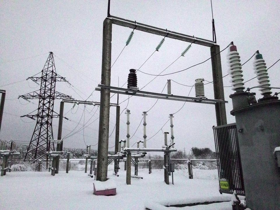 Поліція перевірить законність передачі електроенергії в ОРДЛО від українського держпідприємства