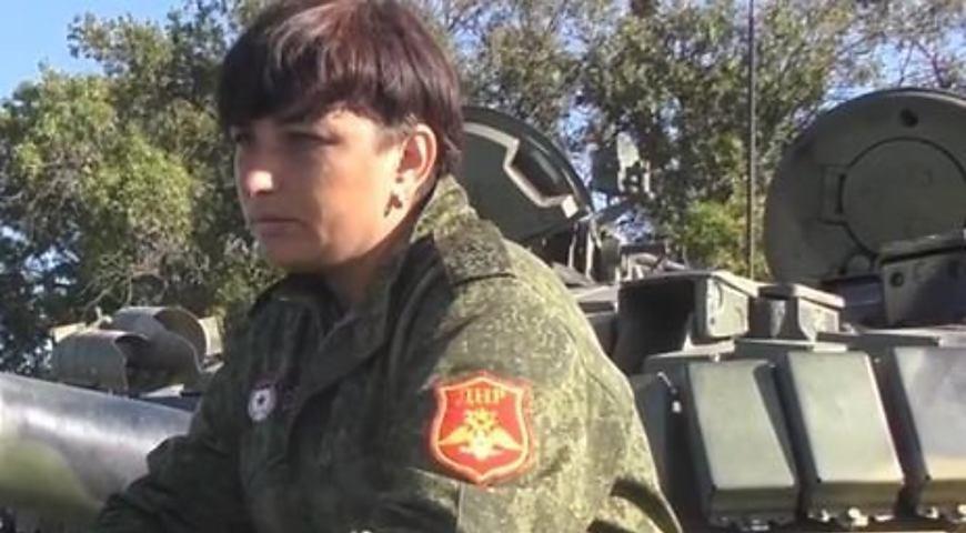 Колишня командир бойовиків самоназваної “ДНР” перейшла на бік України з великим досьє на окупантів