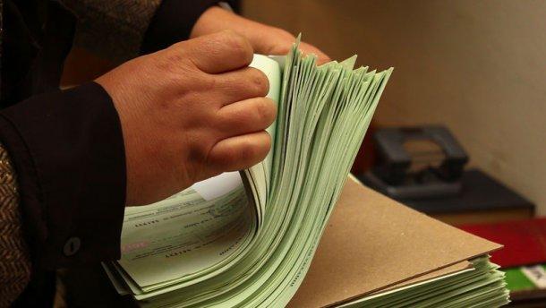 Поліція Донеччини розслідує виборчу фальсифікацію на 8-ми дільницях