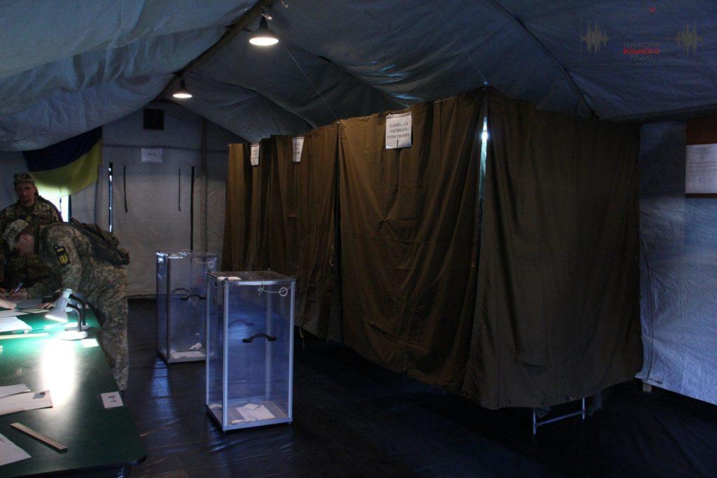 Військовий госпіталь на Донеччині вибирає Президента/Фото: Анастасія Шибіко, Вільне радіо