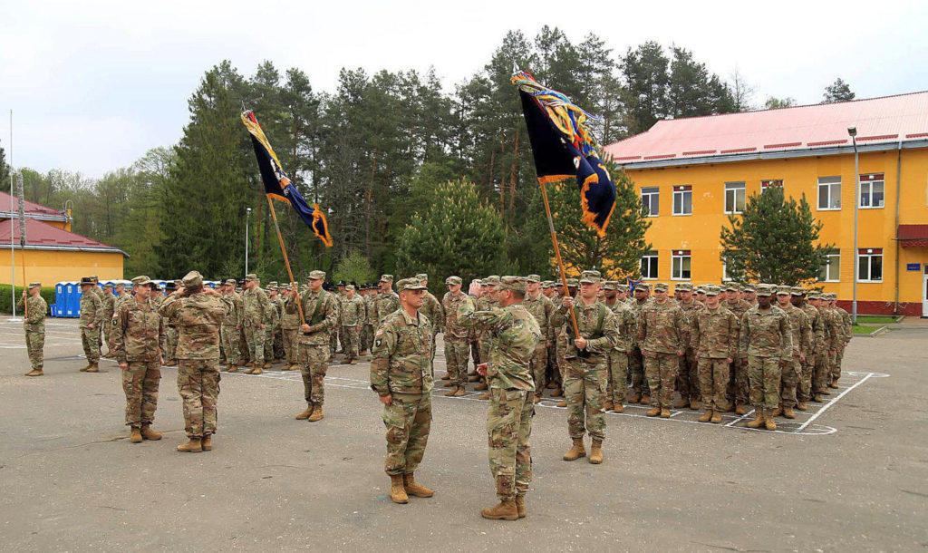 Десантники зі США будуть ще мінімум 9 місяців навчати українських військових