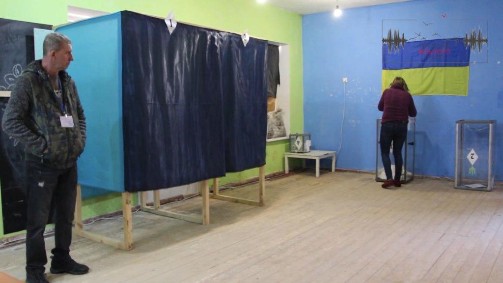 1200 грн/голос. Поліція розслідує можливий підкуп виборців в Торецьку