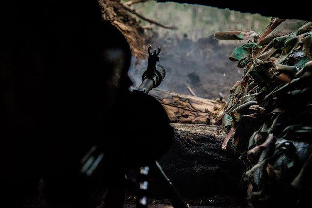 Вихідні в ООС: Окупанти майже півсотню разів обстріляли бійців ЗСУ