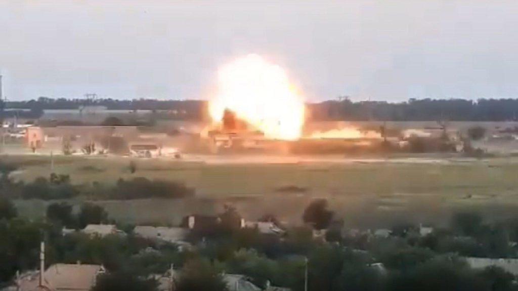 Бойовики оприлюднили відео, на якому вони стріляли по мирному населеному пункту на Донбасі ракетою (ВІДЕО)