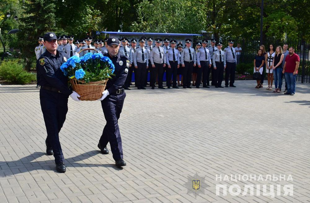 На Донеччині вшанували загиблих поліцейських (ФОТО) 3