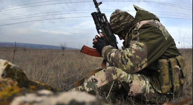 На Донбасі через неправильне поводження зі зброєю 1 військовий загинув і ще 3 поранені