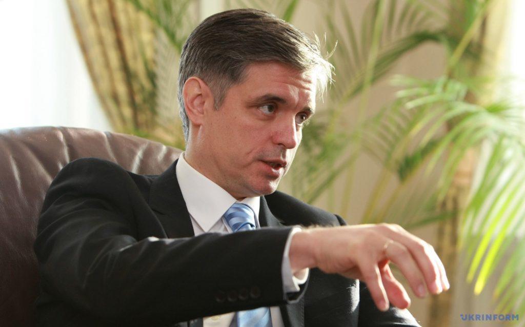 Жителям Донбасу відновлять виплату пенсій, – міністр закордонних справ