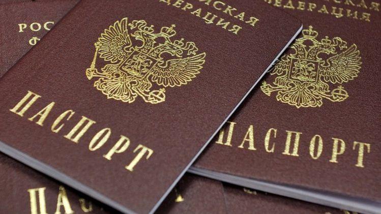 МЗС Німеччини спростували, що видають візи мешканцям ОРДЛО з російськими паспортами