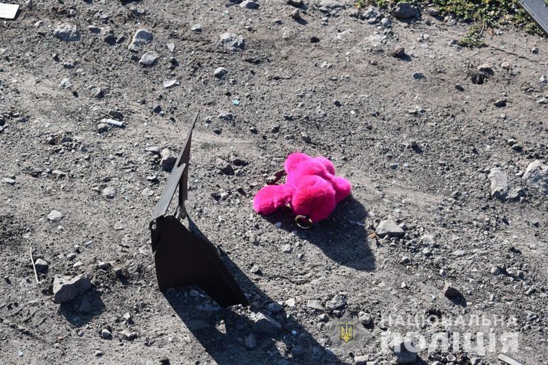 На Донеччині в ДТП загинули троє людей. Серед загиблих матір та її 6-річна донька (ФОТО)