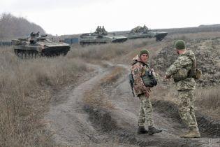 Бойовики стріляють поряд з Богданівкою, де розвели війська, — штаб ООС