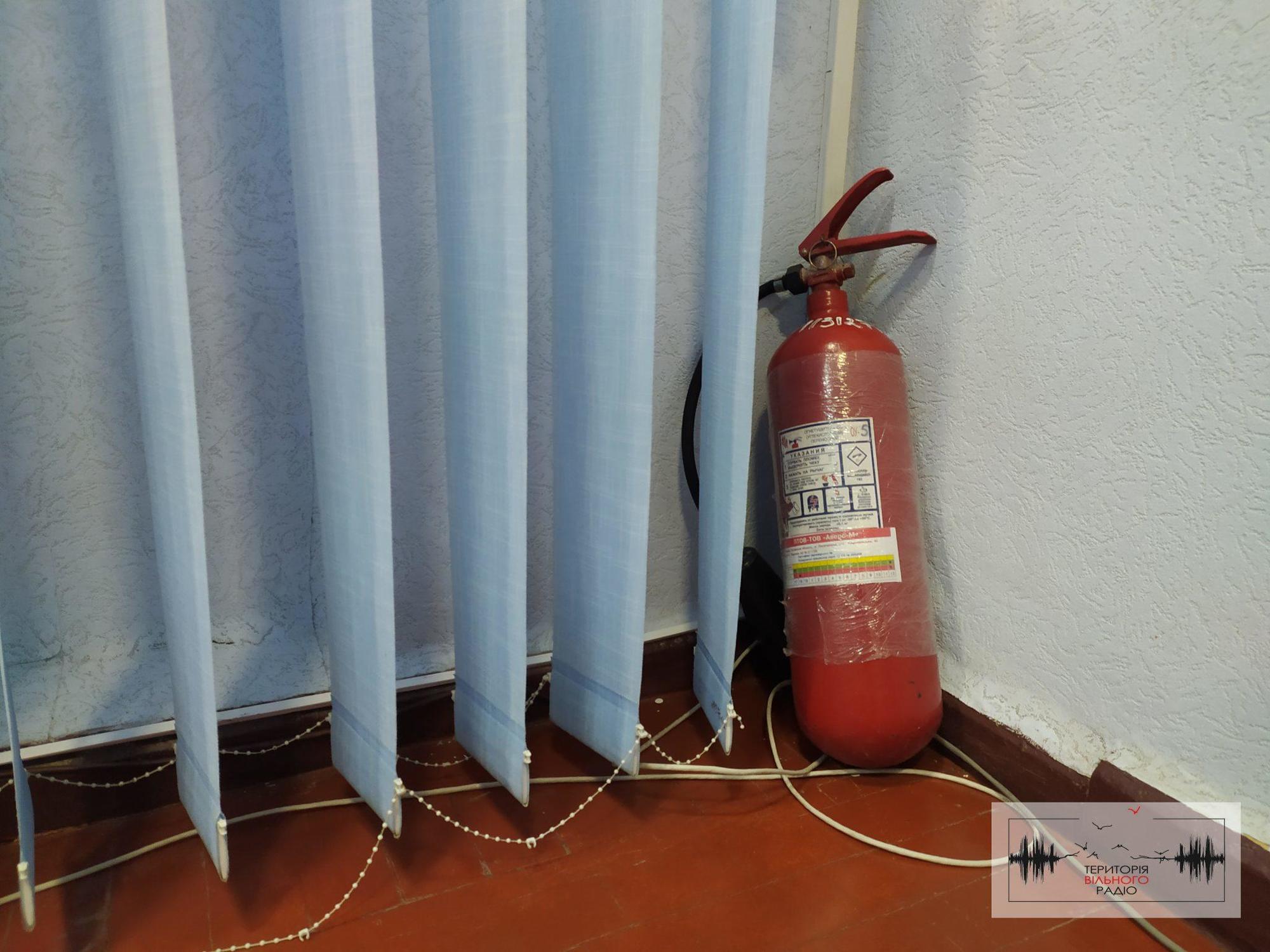 У кількох закладах вищої та середньої освіти Бахмута немає пожежної сигналізації (ФОТО) 23