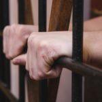 Ув’язнений бахмутського СІЗО тричі намагався накласти на себе руки через знущання, – прокуратура