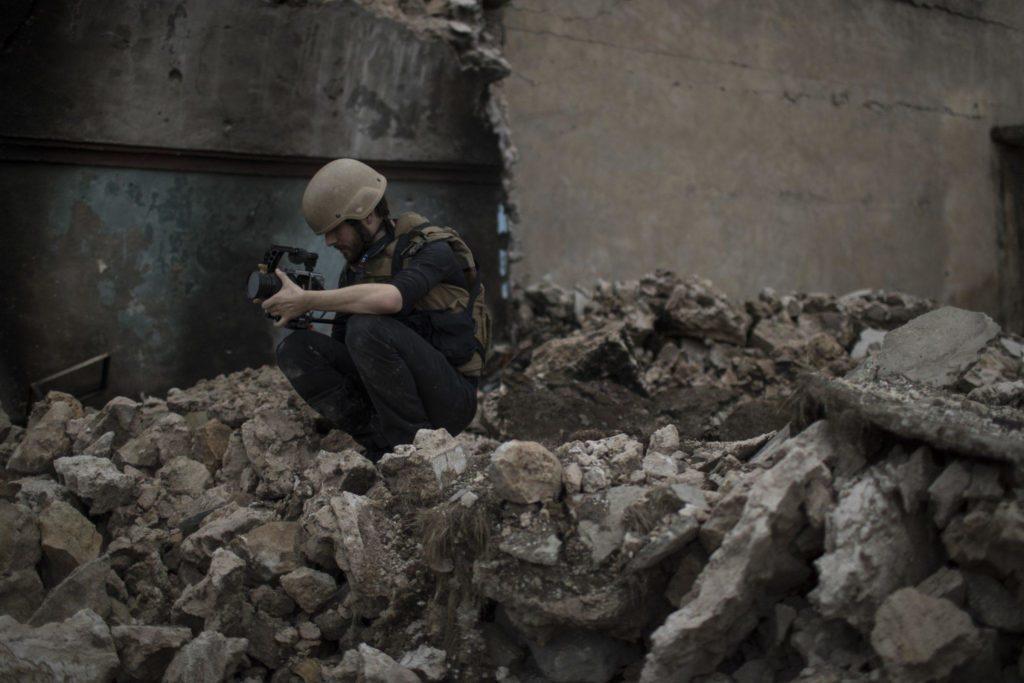 Очима військових ЗСУ та бойовиків: в Україні вийшла нова книга про війну на Донбасі