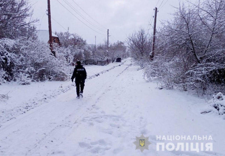 Правоохоронці Бахмута знайшли зниклу дівчинку, яка втекла з дому