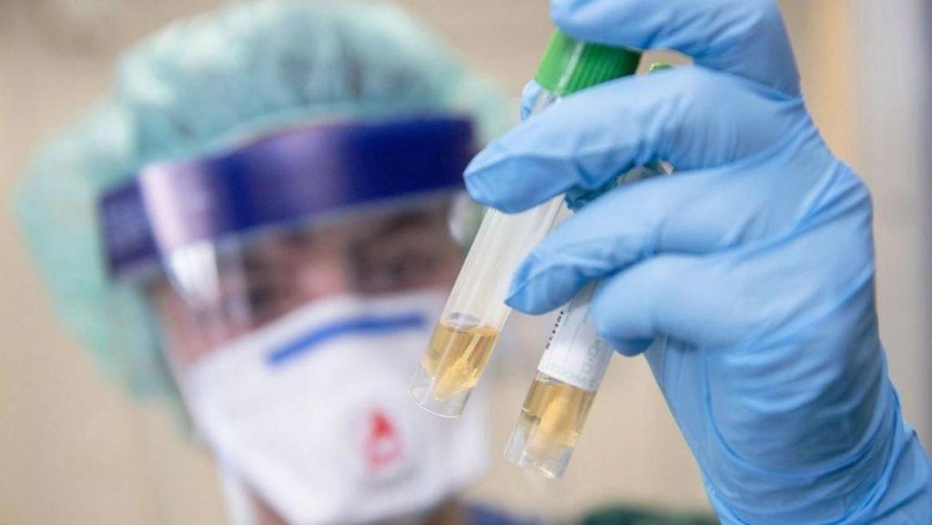 У Бахмуті виявили 12-го пацієнта з коронавірусом, а в “ДНР” повідомляють про ще одного померлого