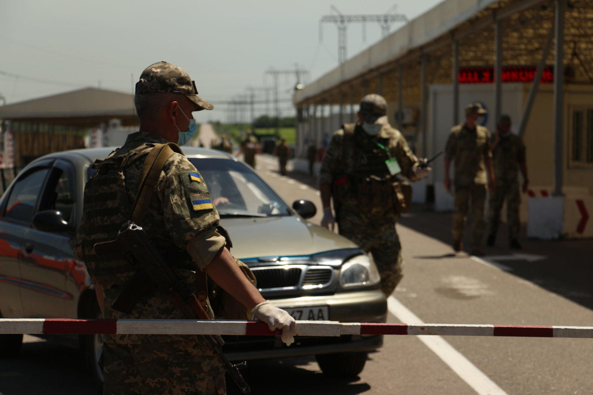 КПВВ Мар'їнка перетин лінії розмежування