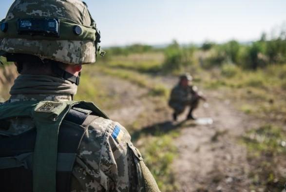 Боевики дважды стреляли в сторону ВСУ Донецкой области в воскресенье, — штаб ООС