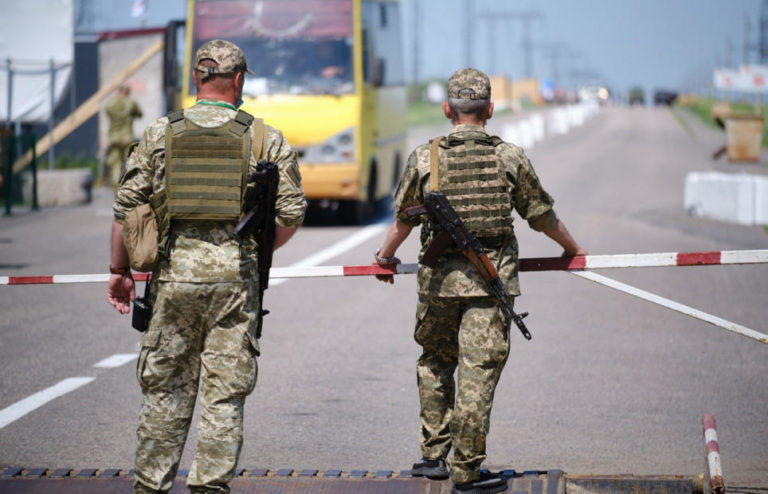 Ситуація на КПВВ: у понеділок пропускають на двох пунктах