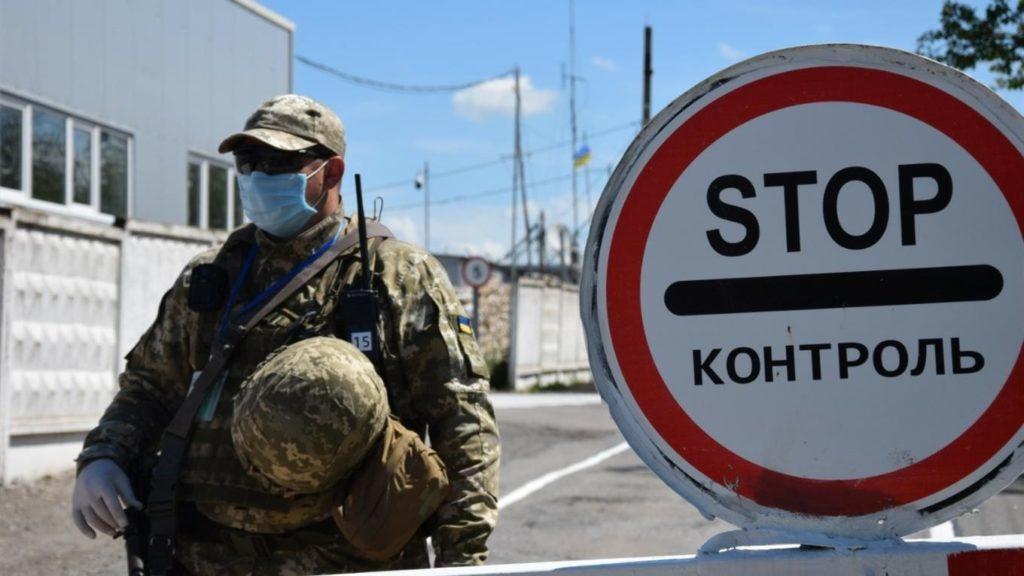 У суботу всі КПВВ Донбасу закриті. Пропускають лише в екстрених випадках