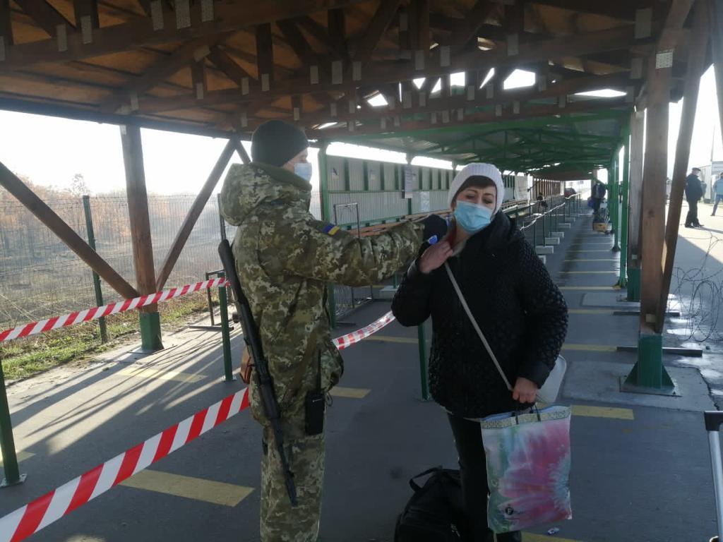 Ситуація на КПВВ: 14 листопада пропускають лише через “Станицю Луганську”