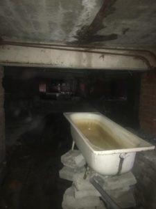 Ливень с потолка: в Торецке заливает больницу, которую ремонтируют за деньги европейского банка (ФОТО) 1