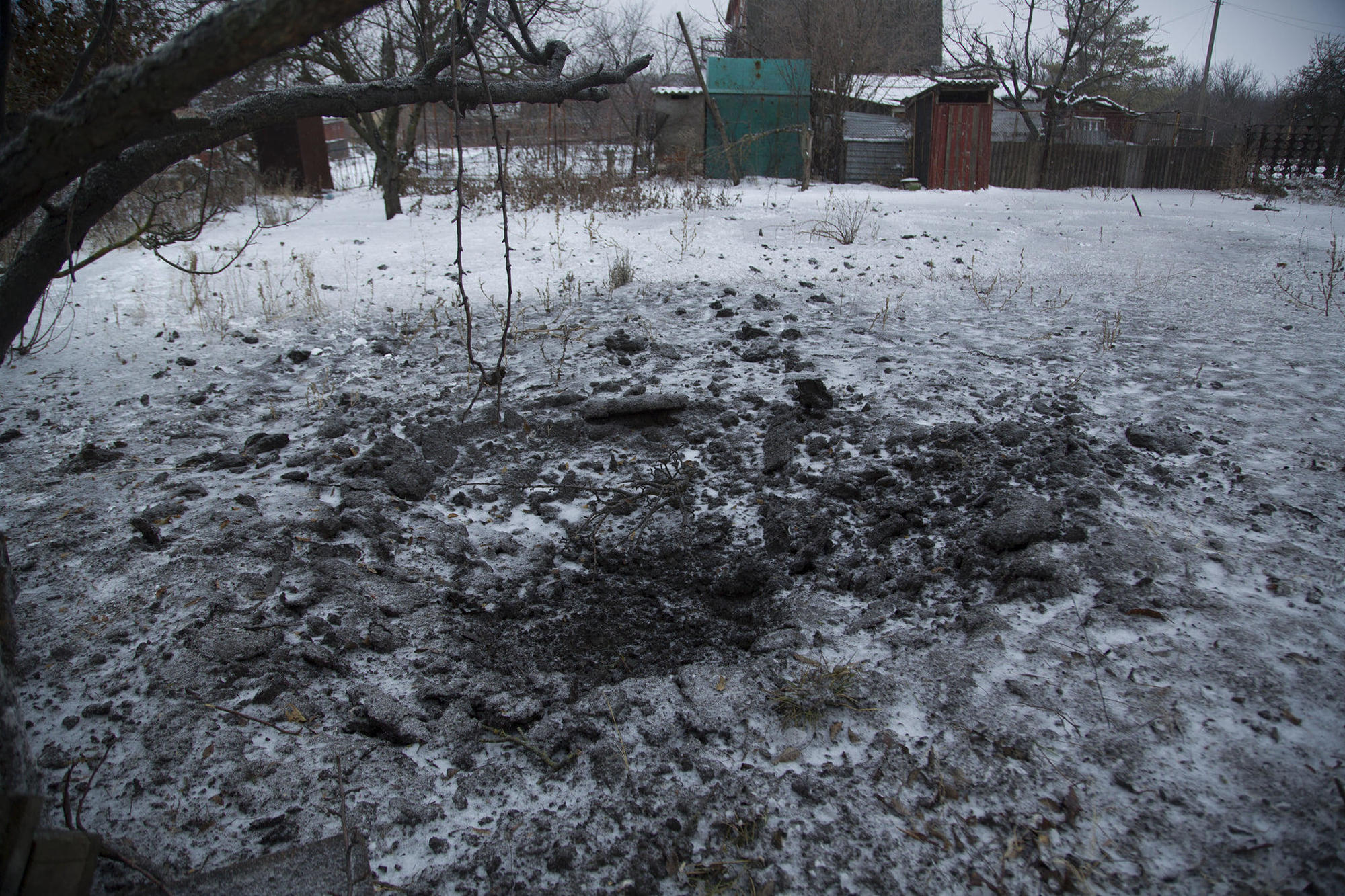 Бойовики обстріляли житловий квартал біля Водяного на Донбасі