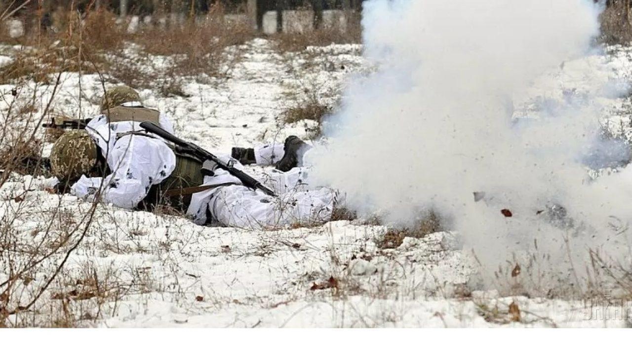 Через обстріл в зоні ООС поранені двоє військових — штаб ООС