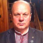 <div class='tooltipster-wrapper'><img class='tooltiper-img' src="https://freeradio.com.ua/wp-content/uploads/2020/12/Vasyl-Savenko-150x150.jpg"><h5>Василий Савенко</h5><span style="font-weight: 400;">59 лет. Смог побороть рак третьей стадии полтора года назад, но не смог побороть "ковид". Руководил Старосамборским центром первичной медицинской помощи и вел прием как уролог.</span>
<span style="font-weight: 400;">Работал до последнего и даже во время госпитализации "скорой" давал комментарии журналистам.</span>
<span style="font-weight: 400;">Активный участник Революции Достоинства, "ночевал с Василием Алексеевичем на полу Октябрьского дворца, в течение двух месяцев помогал, чем мог, и предоставлял участникам Майдана первую медицинскую помощь"</span></div>