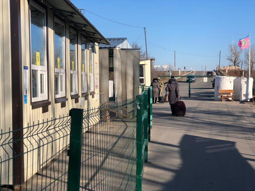 Ситуация на КПВВ: сегодня работает только “Станица Луганская”
