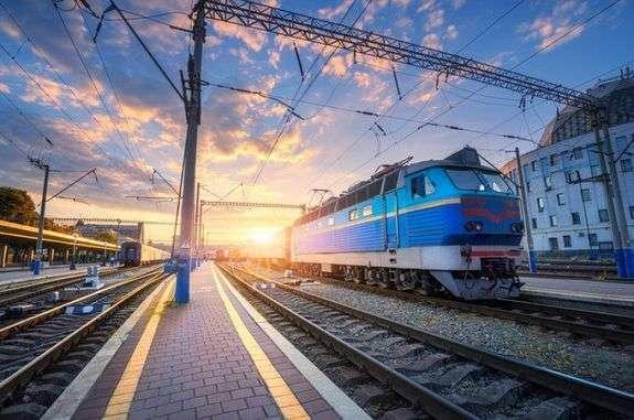 З неділі буде їздити потяг “Авдіївка — Київ”