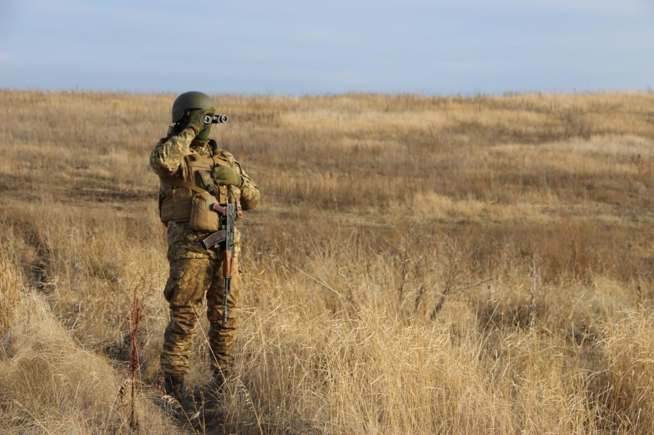 Атаки з великокаліберних мінометів та стрілянина в бік цивільних. Як минула доба в зоні ООС