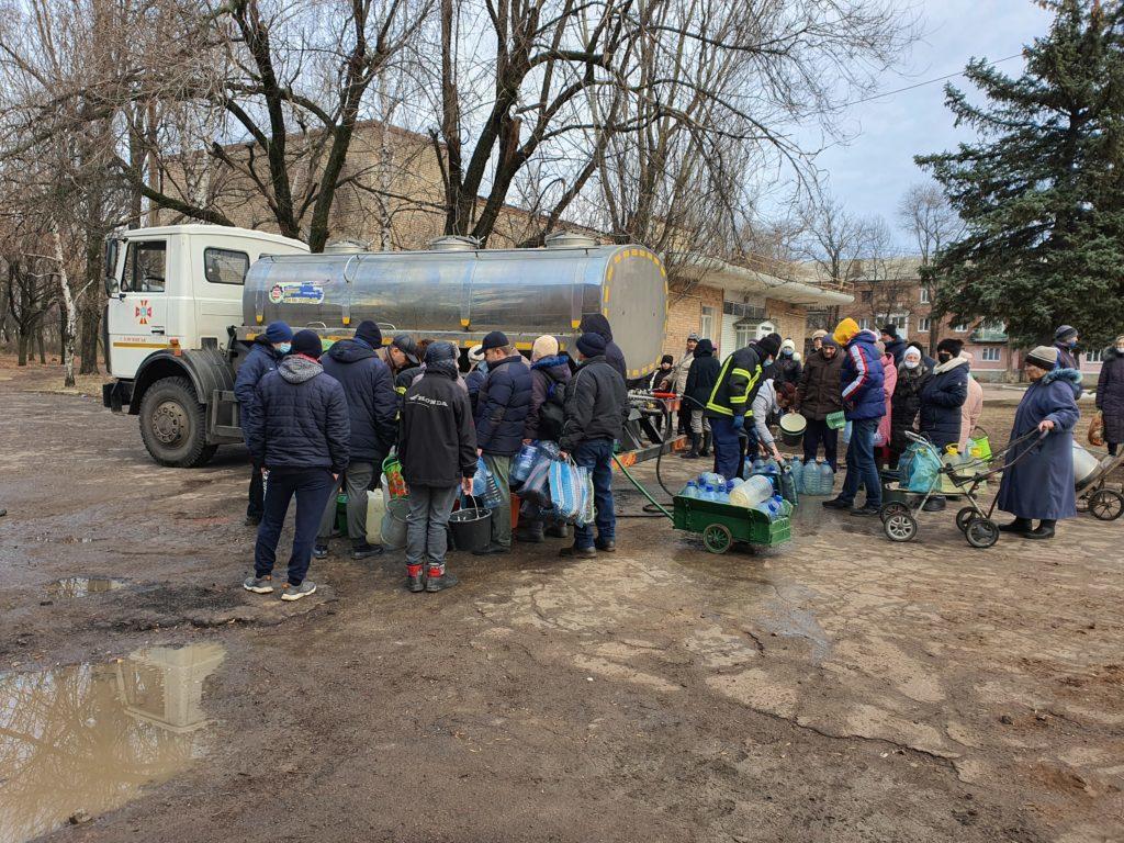 Ще одна спроба: бригада “Води Донбасу” після обстрілу знову вийшла ремонтувати водогін під Торецьком