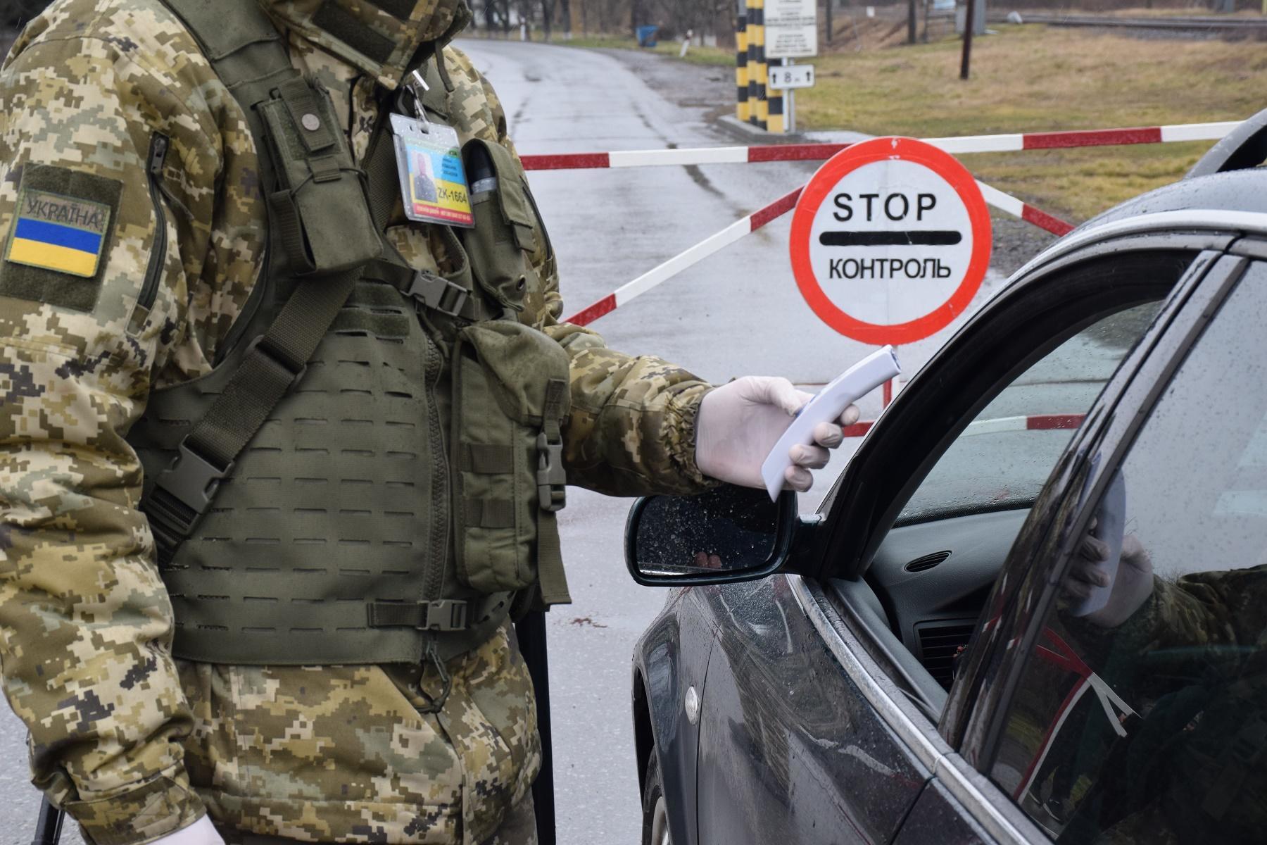 Зображення до посту У понеділок на Донбасі працюватимуть КПВВ “Новотроїцьке” та “Станиця Луганська”