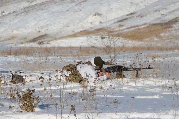 Сутки в зоне ООС: оккупанты стреляли возле Песков и на юге Донетчины, на Луганщине было спокойно