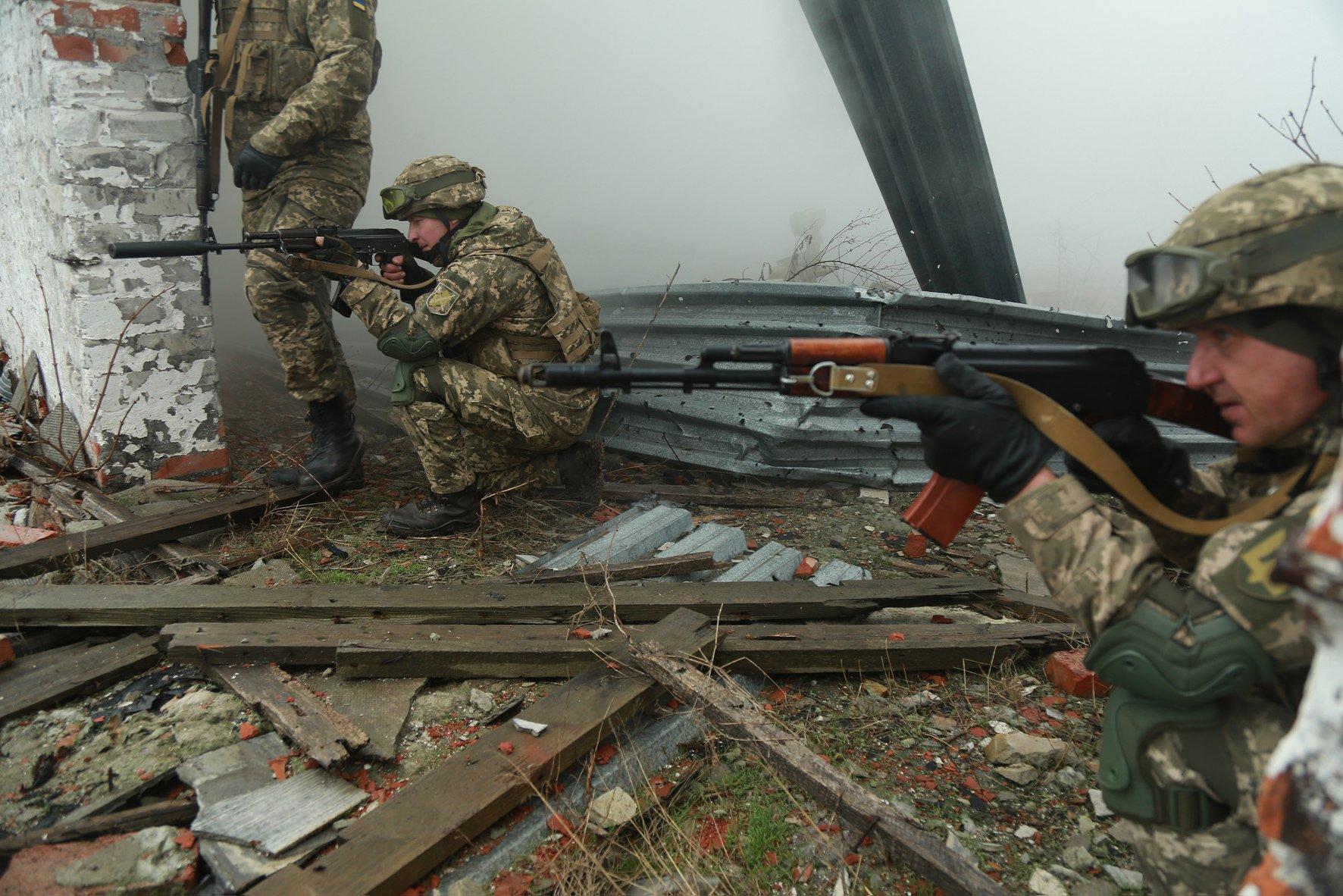 Бойовики знову рили свої окопи в бік позицій ЗСУ, — штаб ООС