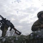 На Донбасі бойовики гатять із забороненого озброєння та одночасно просять режим тиші