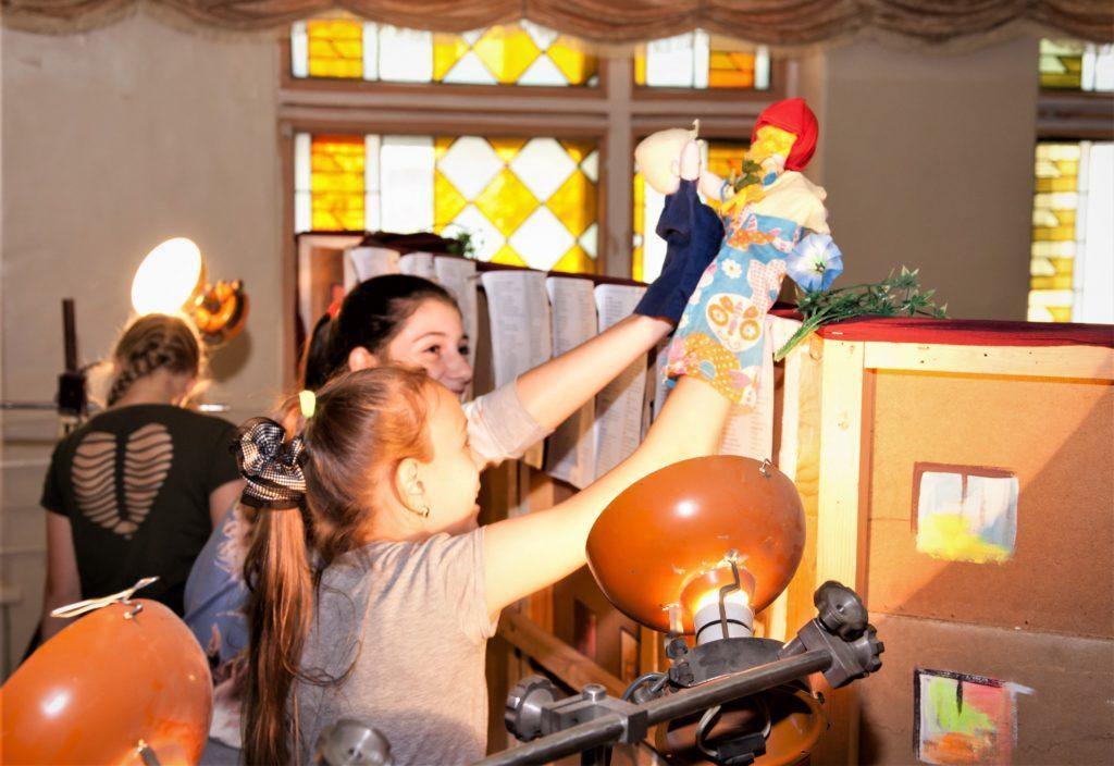 Искусству война не помеха. Как сейчас работает детский кукольный театр в Светлодарске (ВИДЕО, ФОТО)