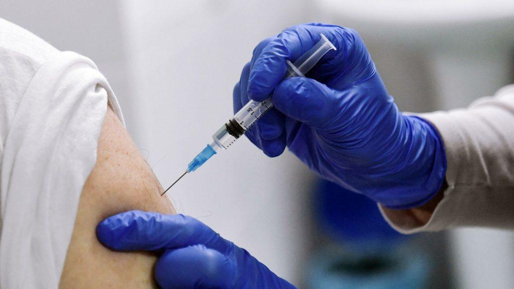Вакцинировать жителей неподконтрольных территорий от СOVID-19 могут на КПВВ