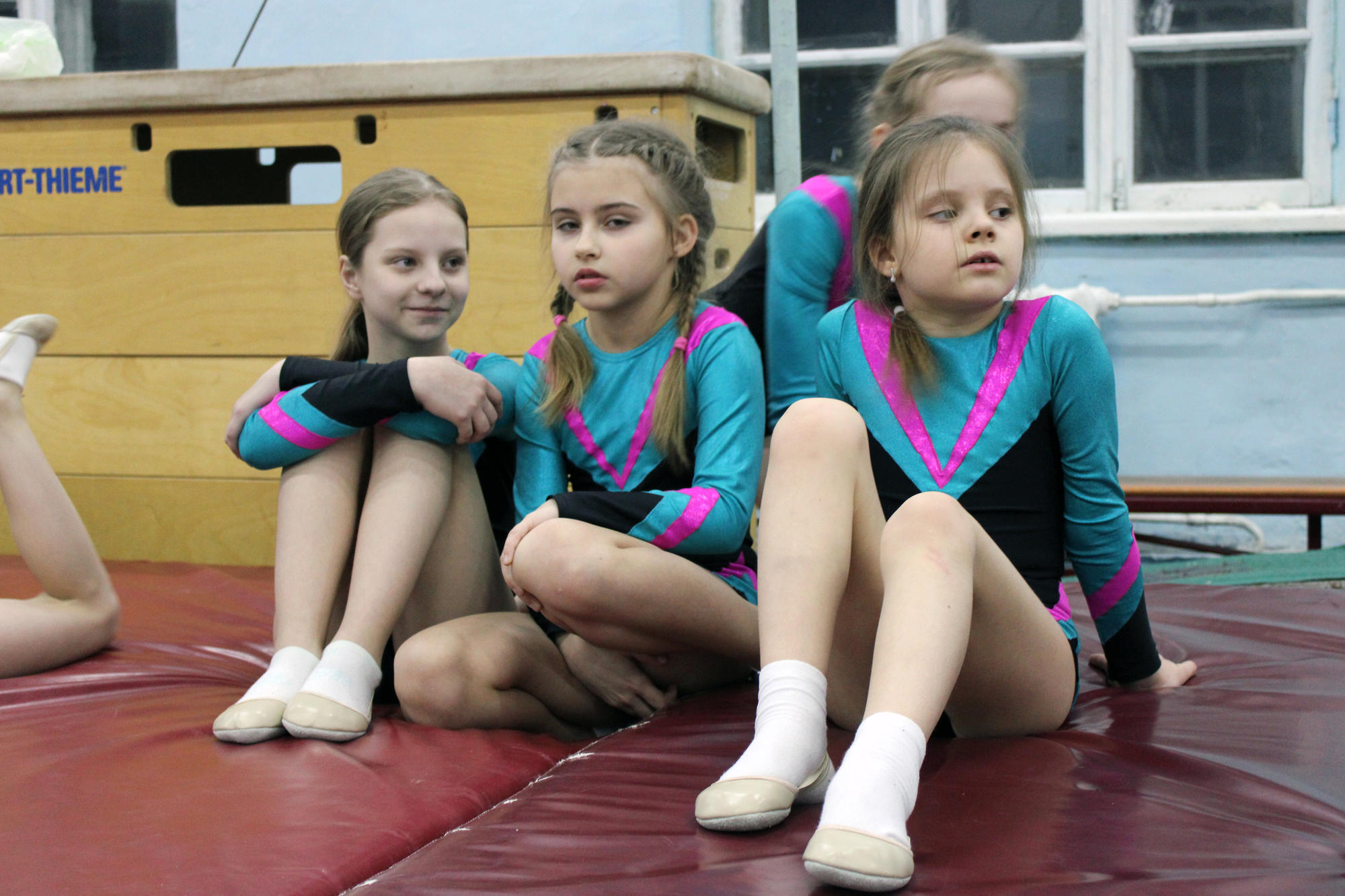 Юные гимнастки из бахмутского спортклуба "Юпитер"