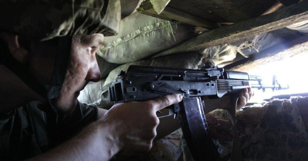Сутки на Донбассе: в воскресенье российские наемники ранили украинского военного