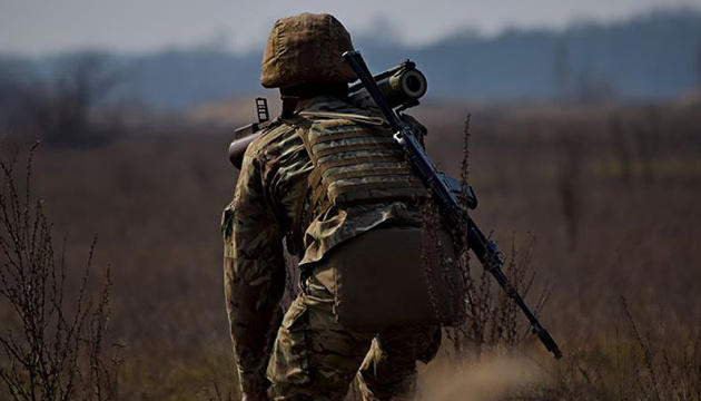 Опять потери: сегодня на Донбассе в результате обстрела боевиков погиб боец ВСУ